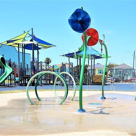 Casaazul-2605A-Couples Retreat By Beach & Pleasure Pier 1 Block Away- 2Bed 2Bath- 7 Minutes To Cruise Terminal Galveston Exterior foto