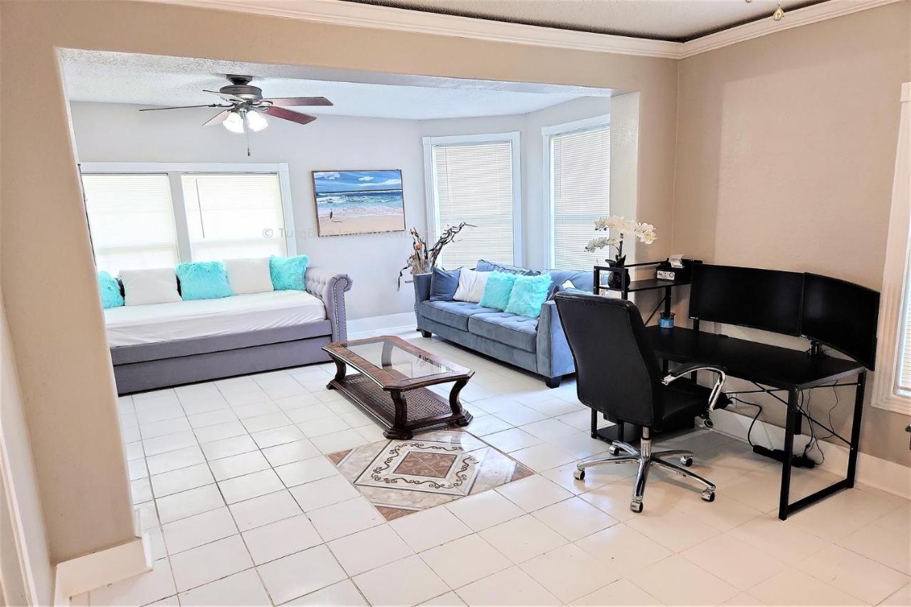 Casaazul-2605A-Couples Retreat By Beach & Pleasure Pier 1 Block Away- 2Bed 2Bath- 7 Minutes To Cruise Terminal Galveston Exterior foto